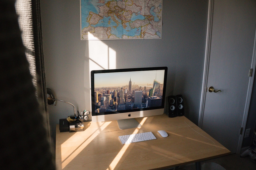 Guide To Online Training For Remote Work: 7 Best Tips 2025